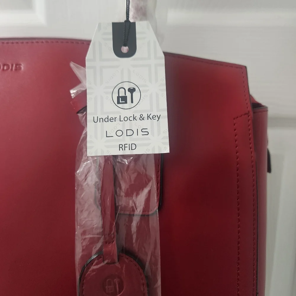 Lodis Red Leather.Audrey RFID Zola Tote